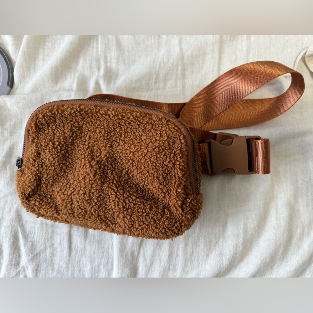 Fuzzy brown hip pack